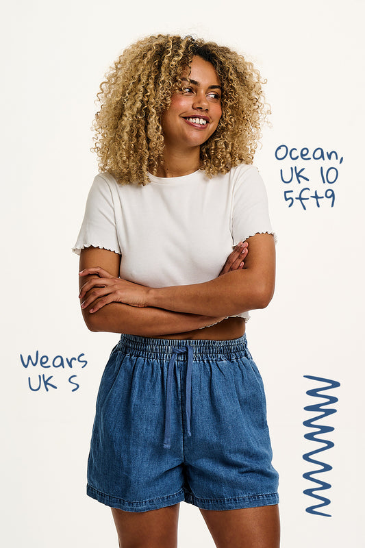 Charlie - Cotton & Hemp Shorts in Mid Wash Blue