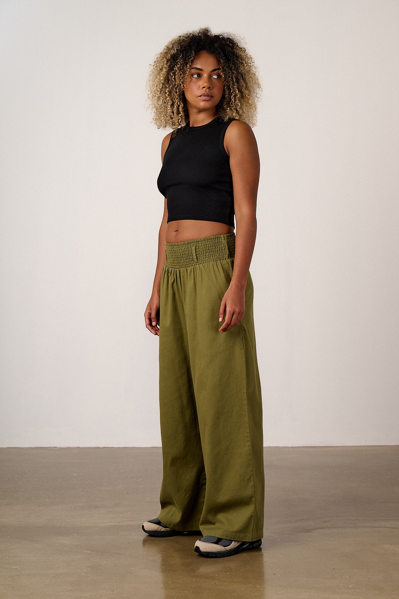 Alex - Wide Leg Cotton Trousers in Khaki – Lucy & Yak