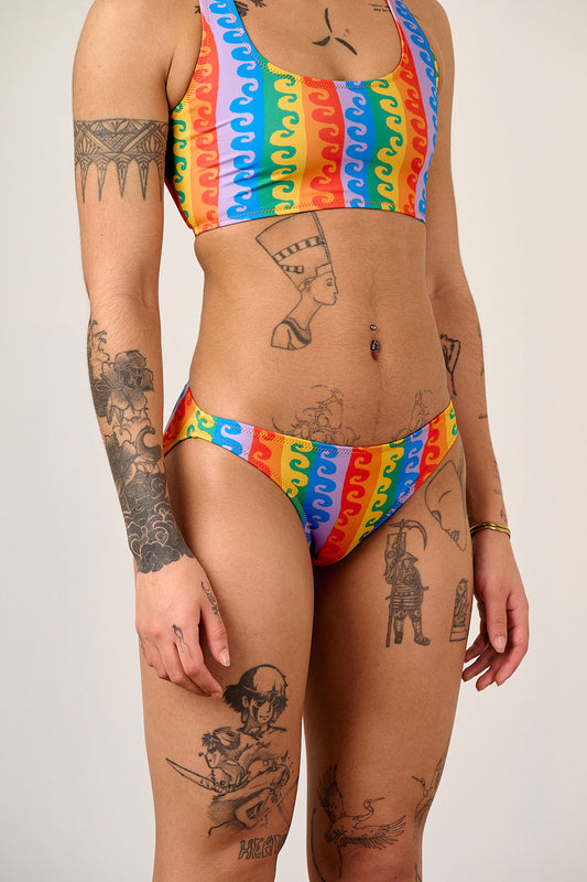 Aria - Low Rise Bikini Bottoms in Rainbow Wave