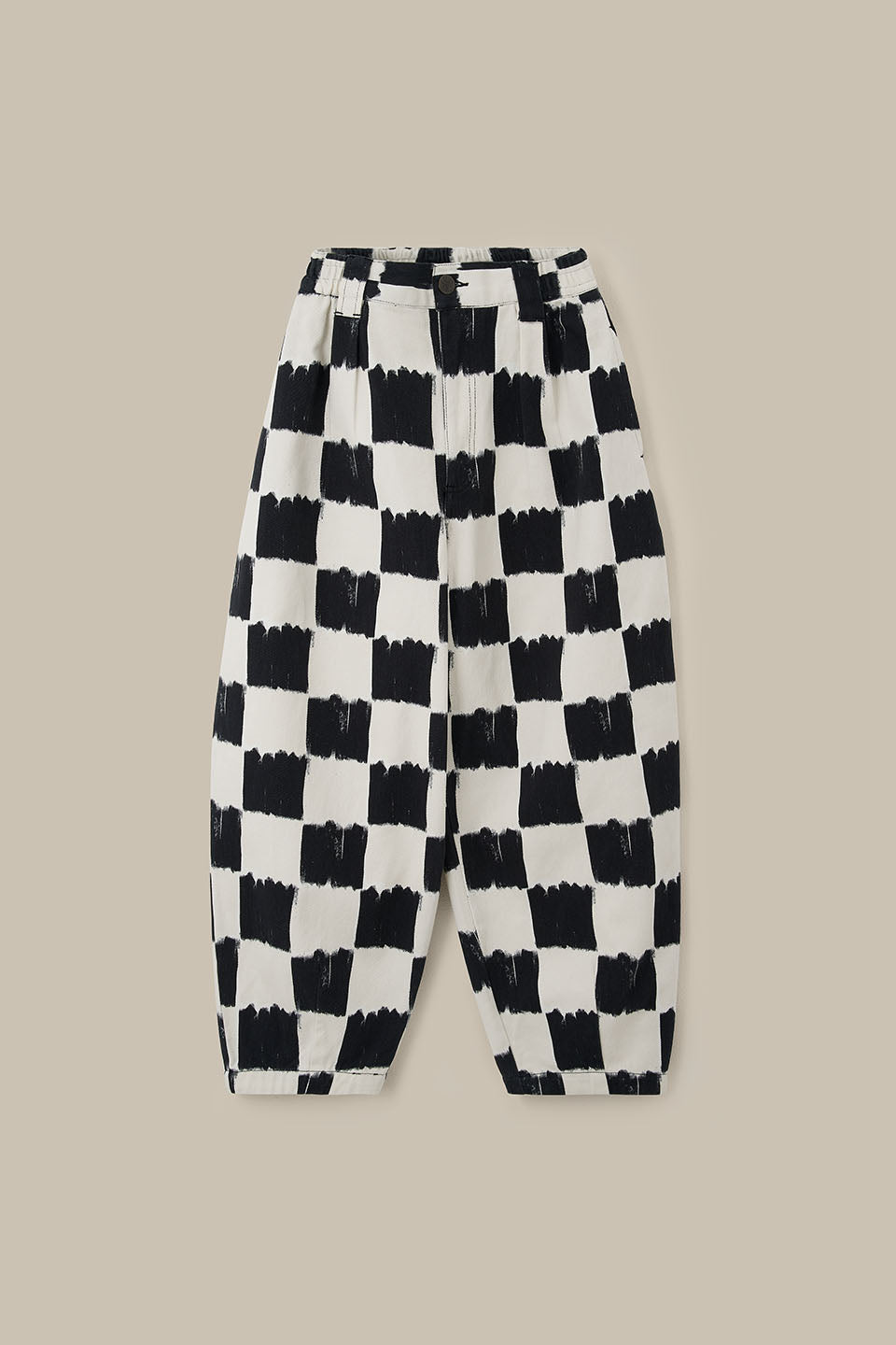 Ashby - Cotton Barrel Leg Trousers in Black & Ecru Blurred Checkerboard