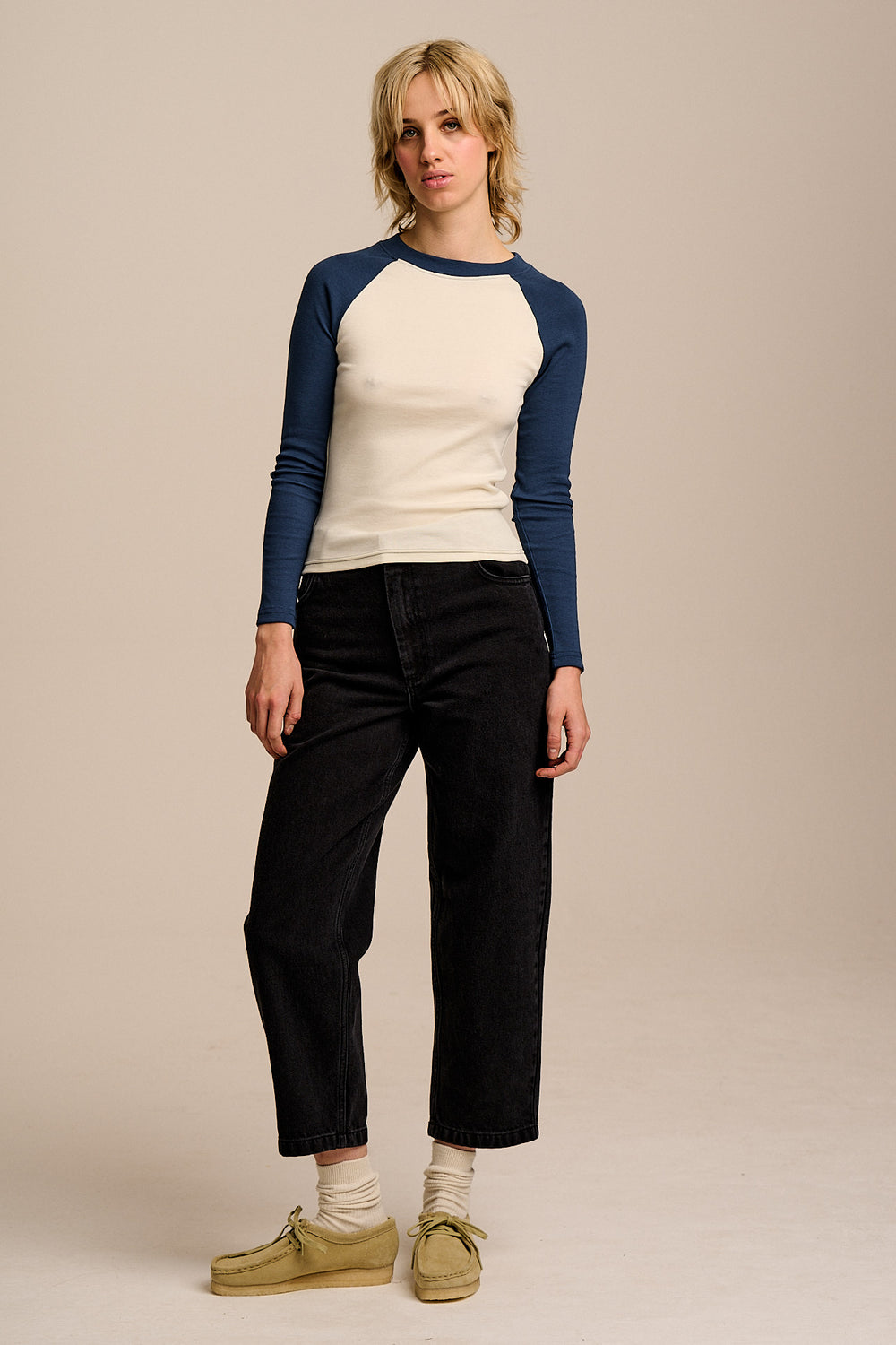 Avi - Long Sleeve Raglan Top in Ecru & Navy