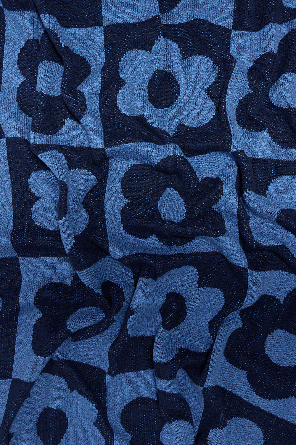 Aera - Knitted Blanket in Blue Delano
