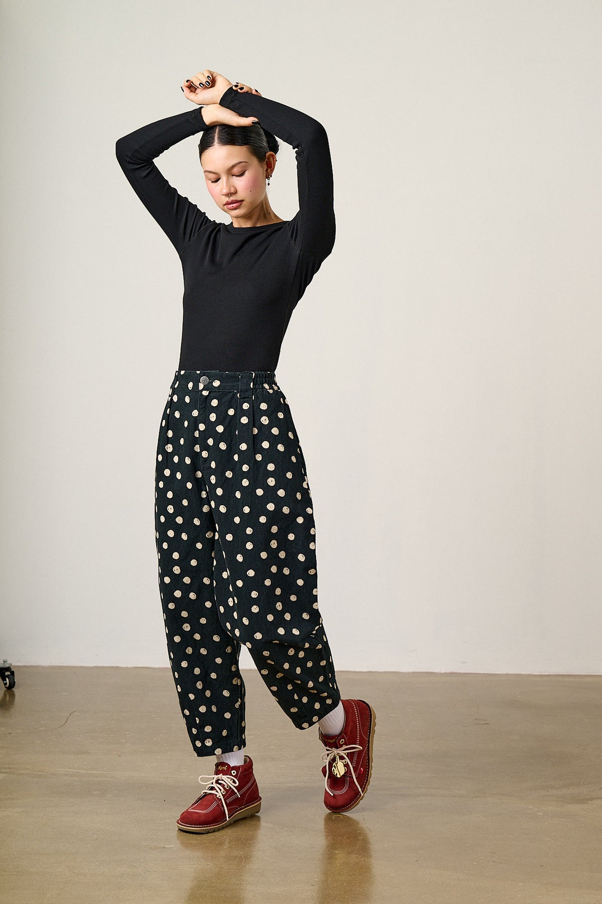 Ashby - Organic Cotton Barrel in Polka Dot Black and Ecru