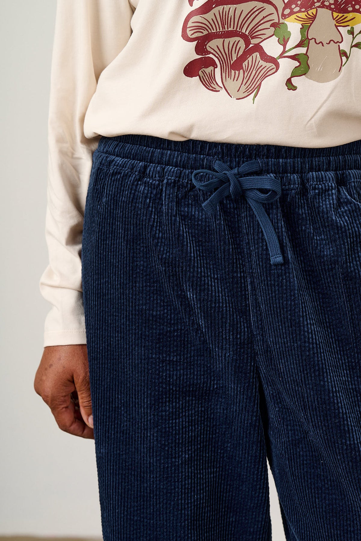 Norris - Wide Leg Corduroy Trousers in Navy with Mushroom Emb