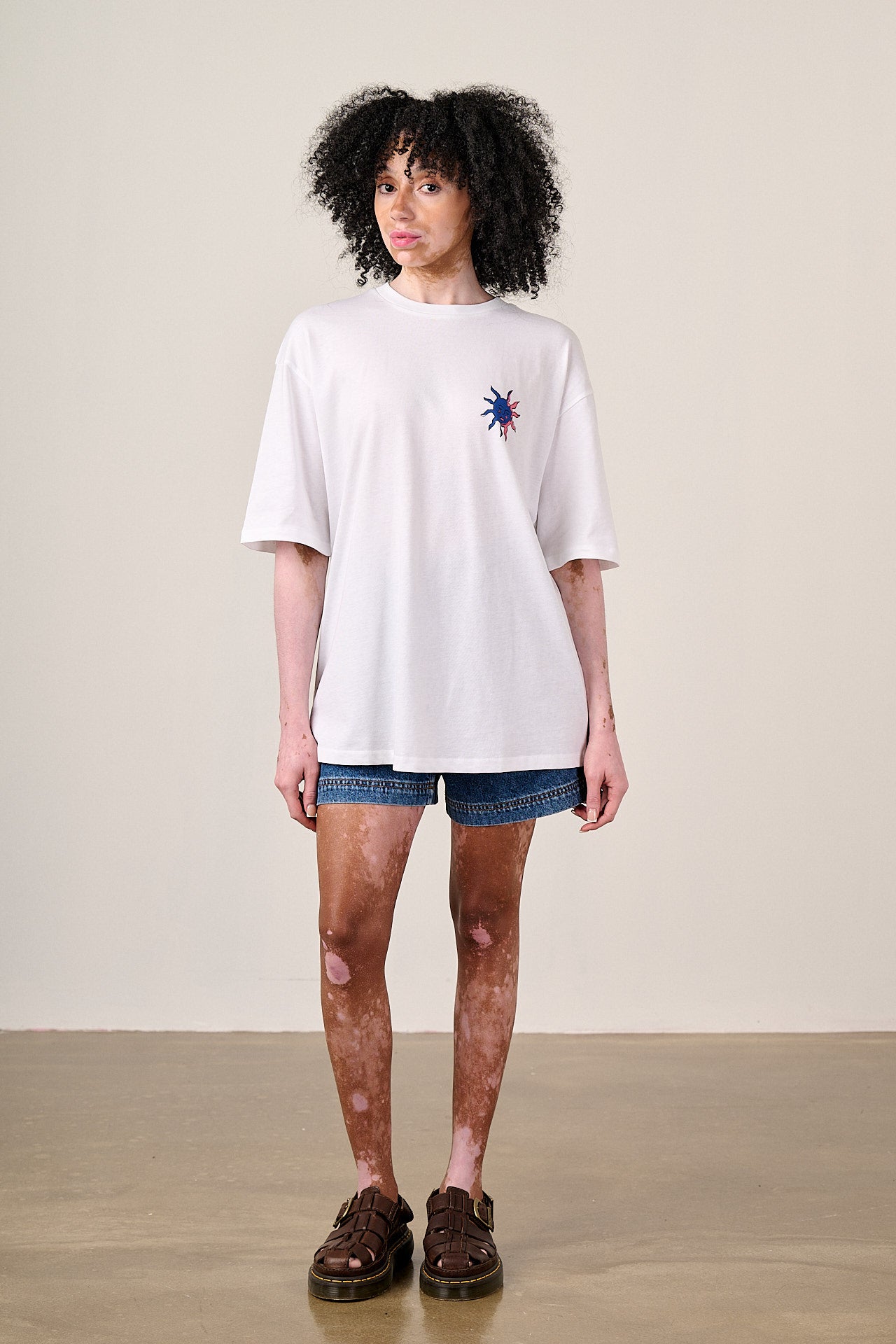 Benny - Oversized Cotton T-Shirt in Celestial Sun Print