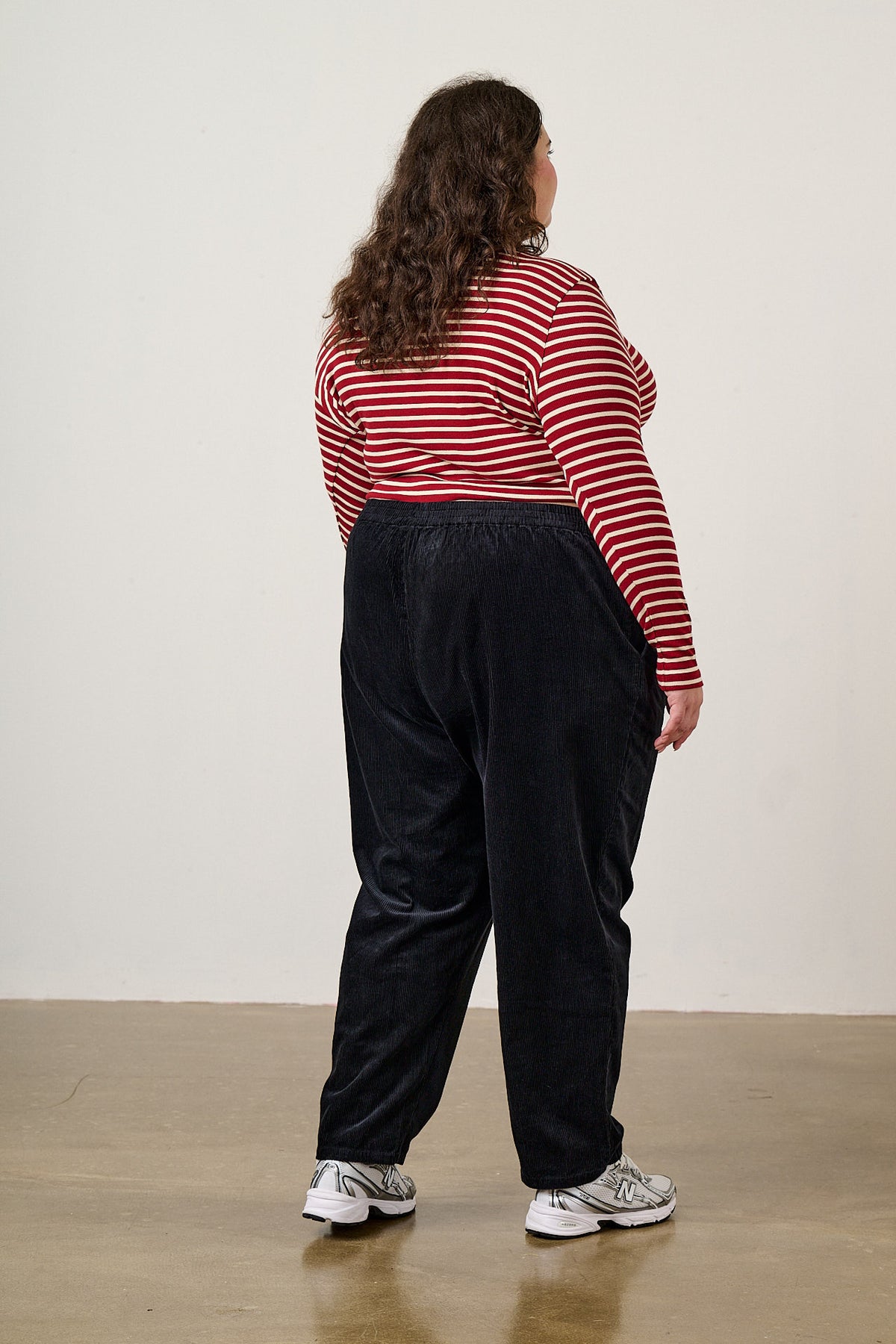 Billie - Organic Corduroy Trousers in Black