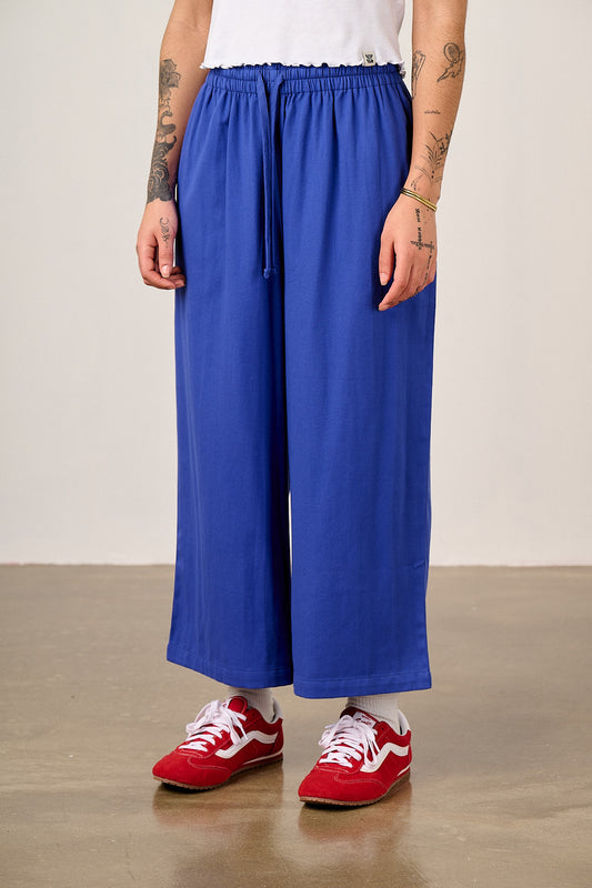 Chuck - Wide Leg Cotton Trousers in Dazzling Blue