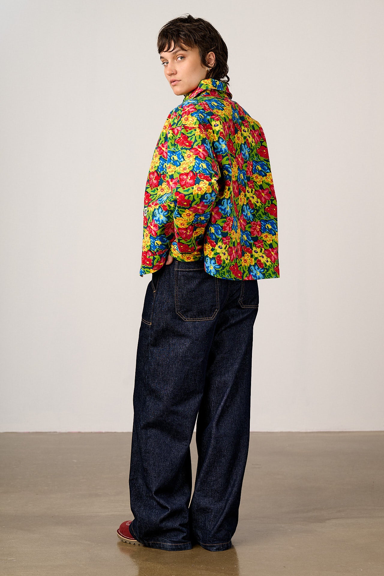 Connie - Cotton Jacket in 80s Scribbled Floral