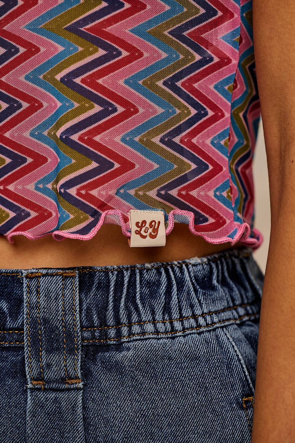 Greta - Cropped Mesh Top in Zig Zag Stripe