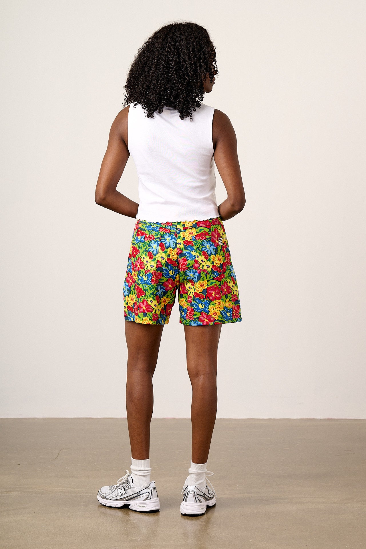 Lexi - Cotton High Waist Shorts in 80s Scribble Floral