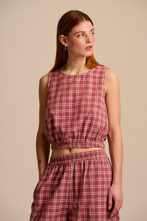 Lumi - Cotton Cropped Woven Top in Maroon Deco Rose Check