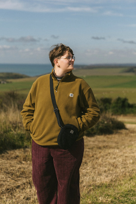 Stevie - Polar Fleece in Khaki Green