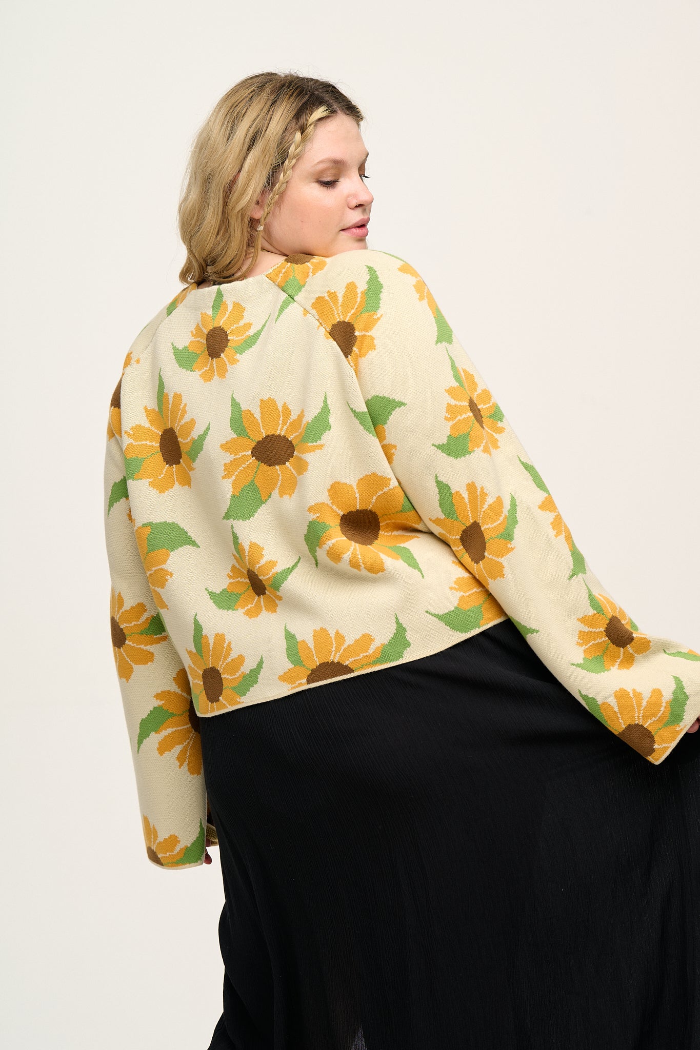 Robyn - V-Neck Cotton Cardigan in Sunflower Print