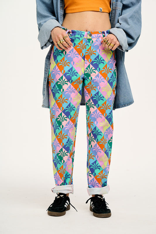 L.E. Dana - Mom Cotton Jeans in Artist Print by Tara Khorzad