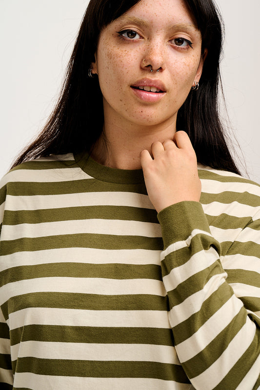 Kenny - Long Sleeve Skater Cotton T-Shirt in Green & Ecru Stripe