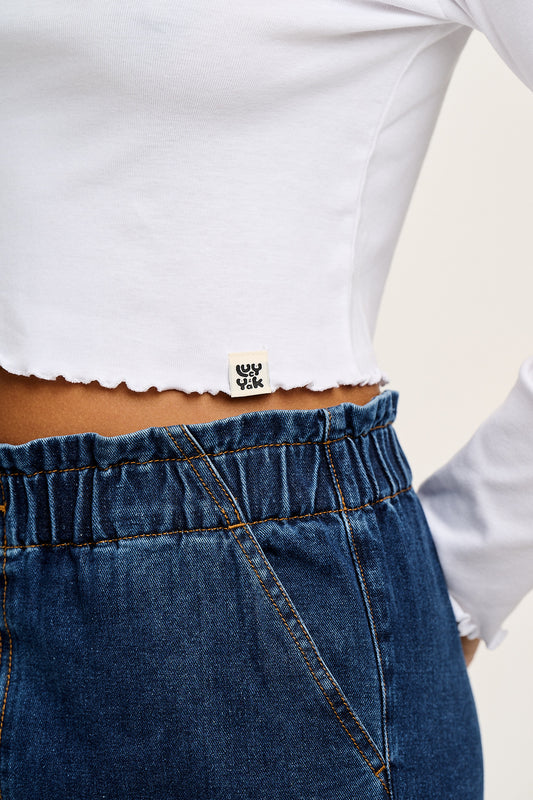 Hansel - Long Sleeve Cotton Crop Top in White