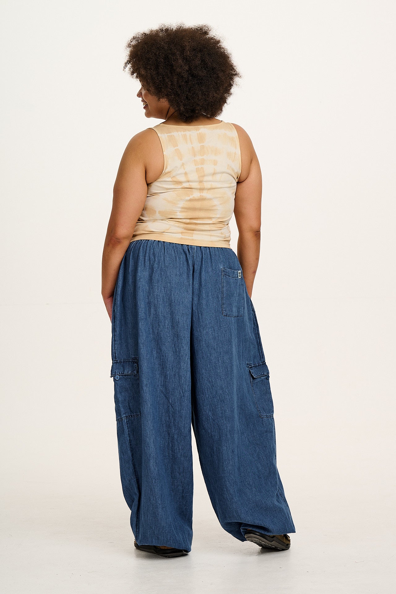 Rumi - Wide Leg Cotton & Hemp Trousers in Mid Wash Blue