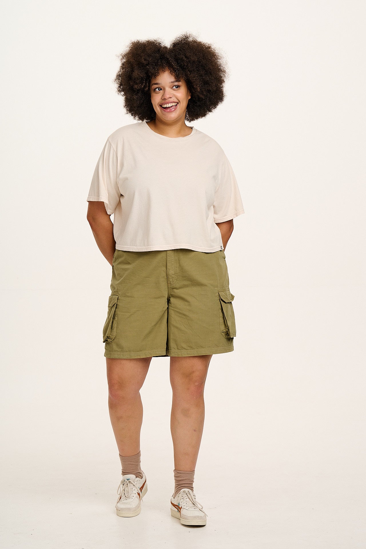 Zayla - Cropped Boxy T-Shirt in Ecru
