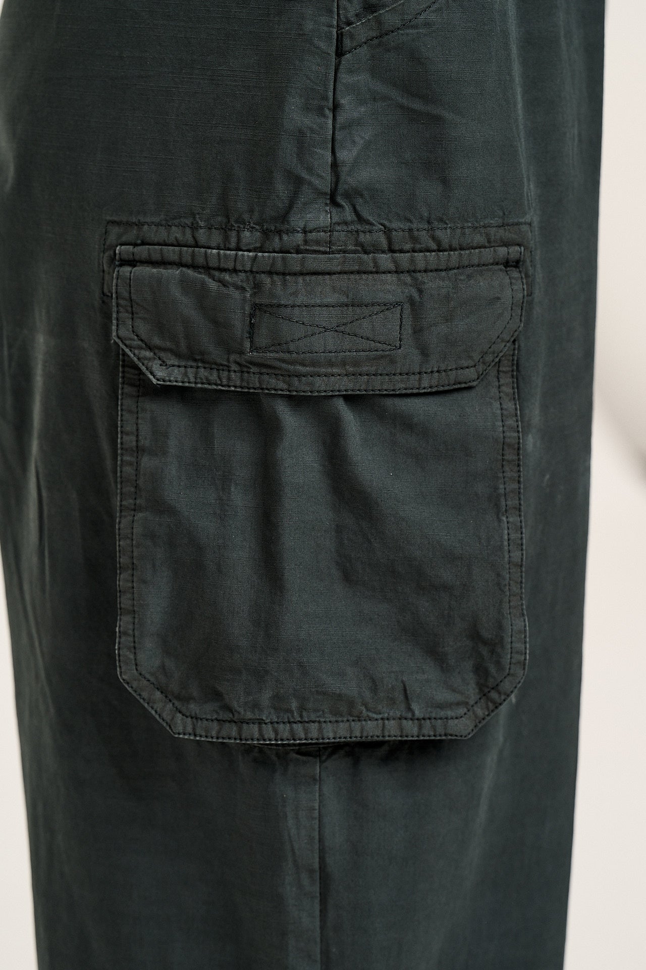 Colorado - Cotton Cargo Dungarees in Midnight Black