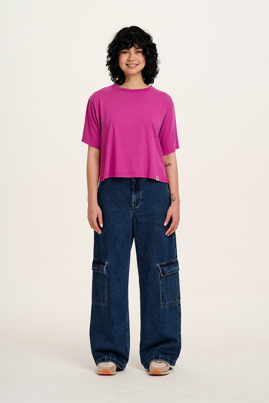 Zayla - Cropped Boxy T-Shirt in Dahlia Pink