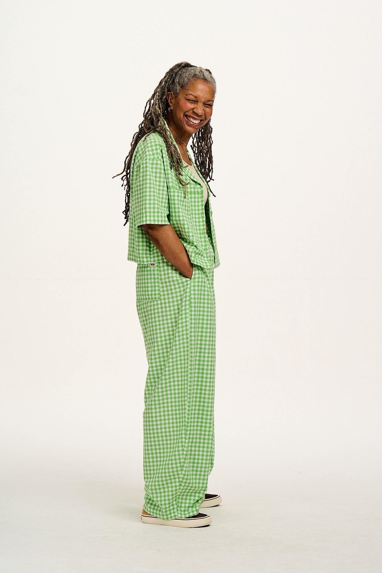 Freddie - Barrel Leg Cotton Trousers in Green Bonitto Gingham