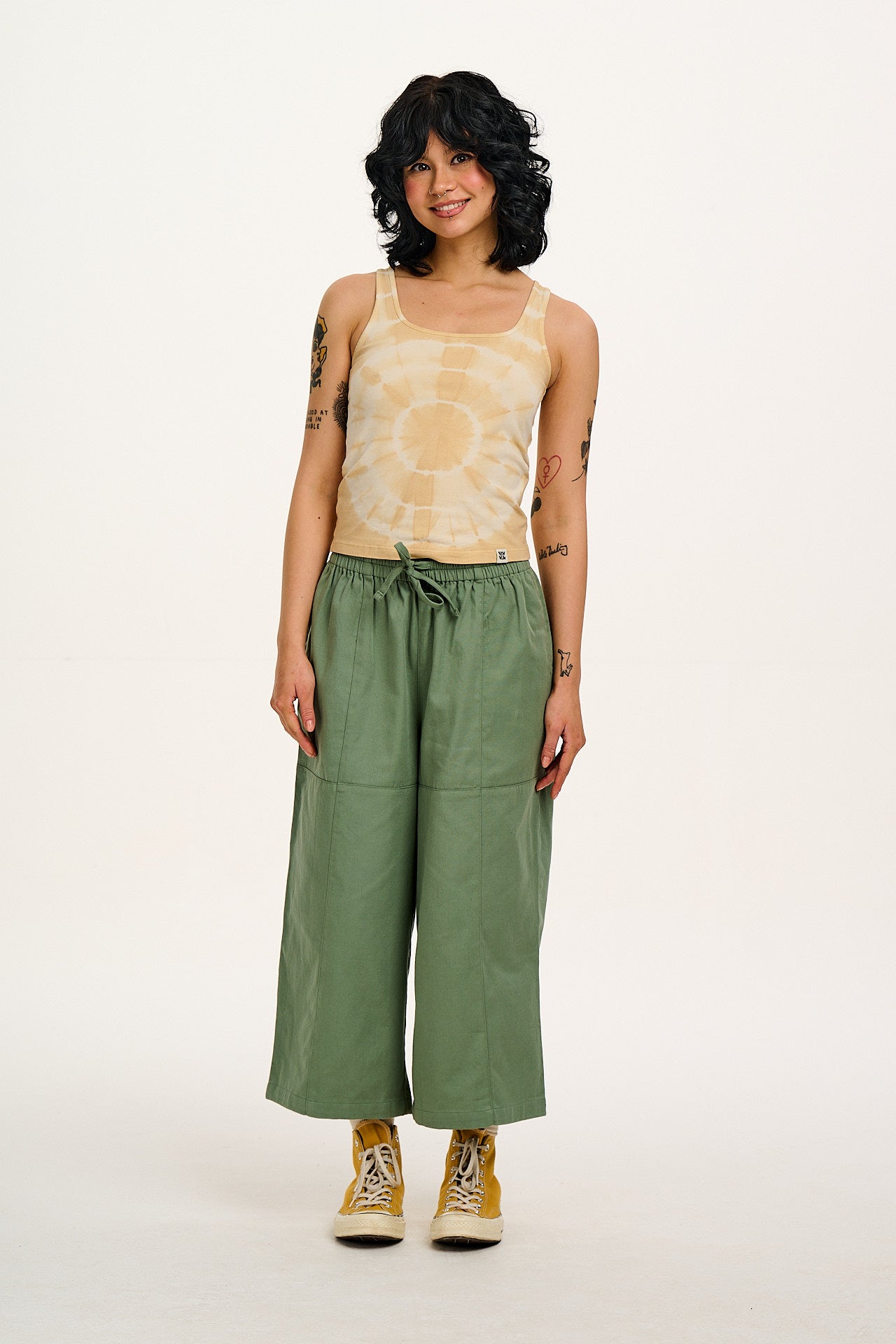 Chuck - Wide Leg Cotton Trousers in Green Bay
