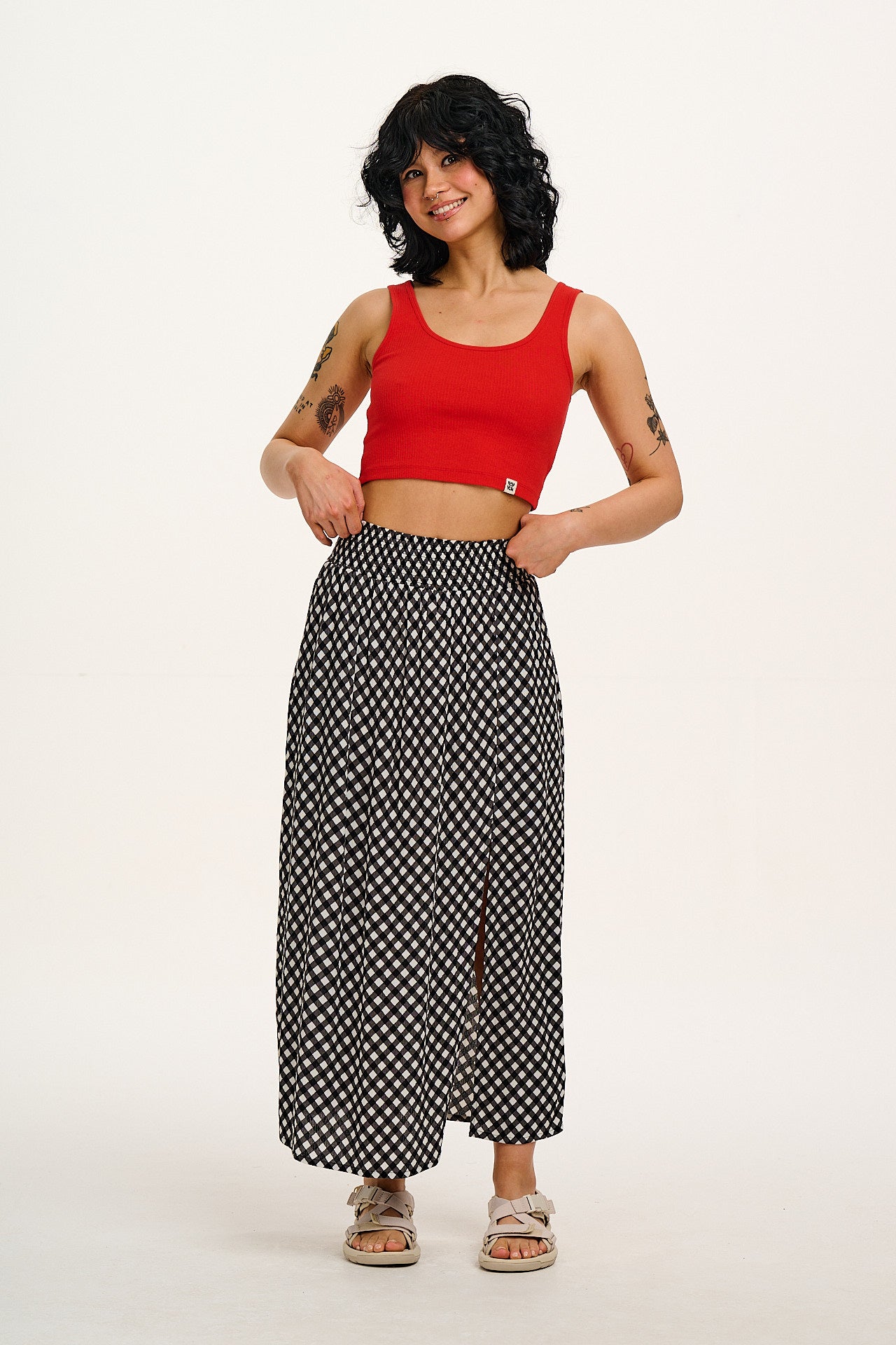 Poppy - Elasticated Waist Skirt in Black & White Gingham