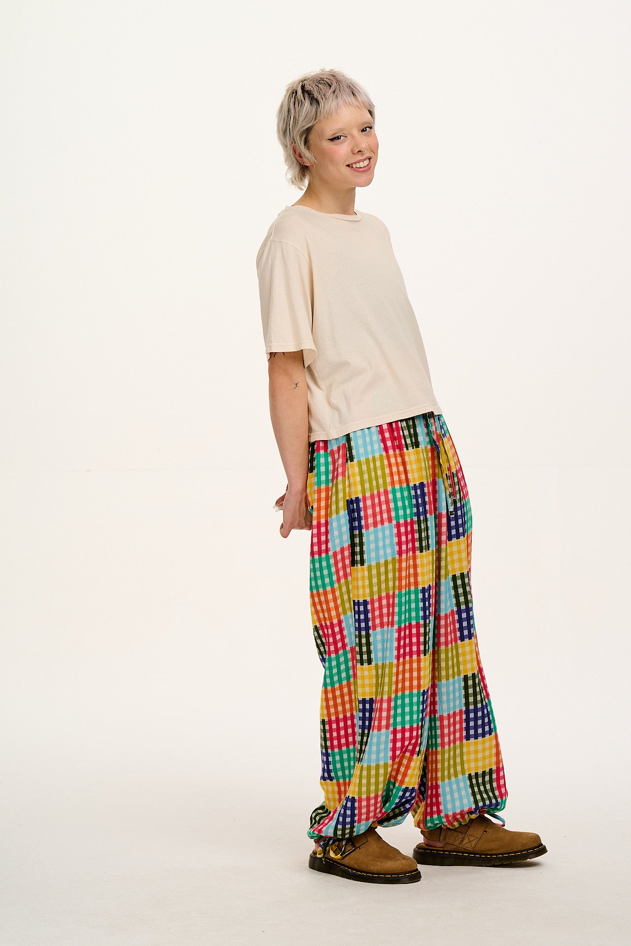 Mylo - Wide Leg Trousers in Picnic Club Print