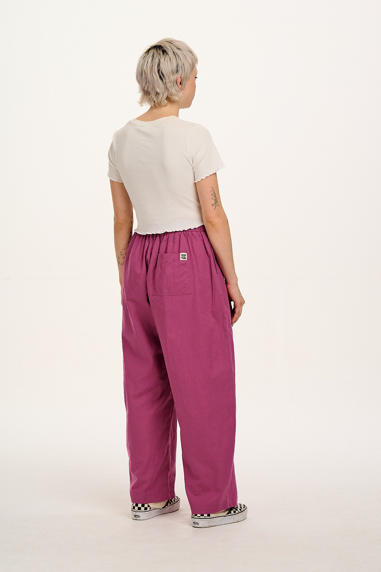 Freddie - Barrel Leg Cotton & Linen Trousers in Dahlia Pink