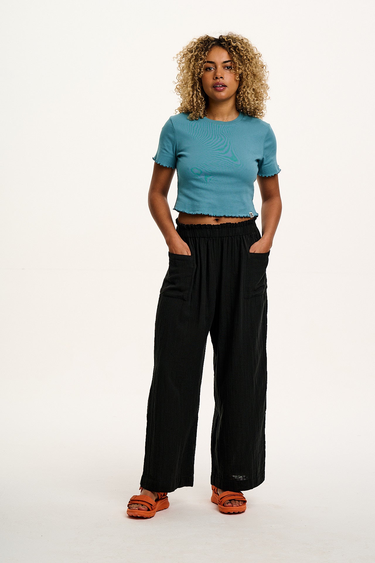 Sierra - Wide Leg Cotton Trousers in Black