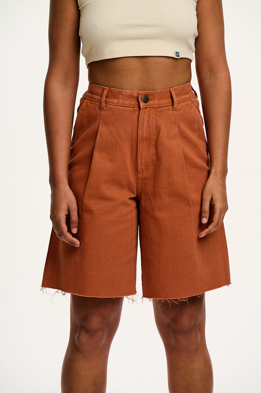 Cole - Denim Shorts in Orange Rust