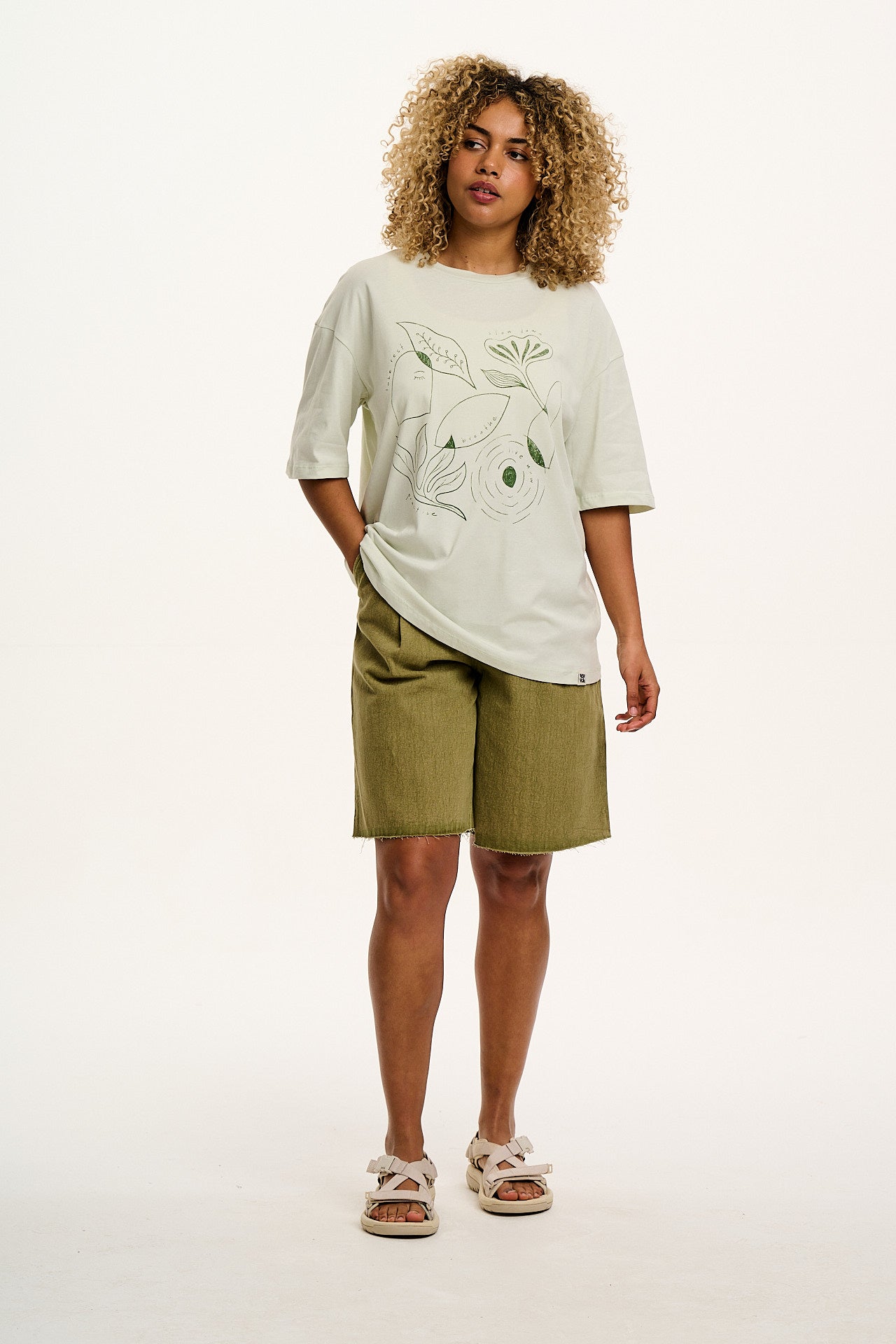 Cole - Denim Shorts in Khaki Green