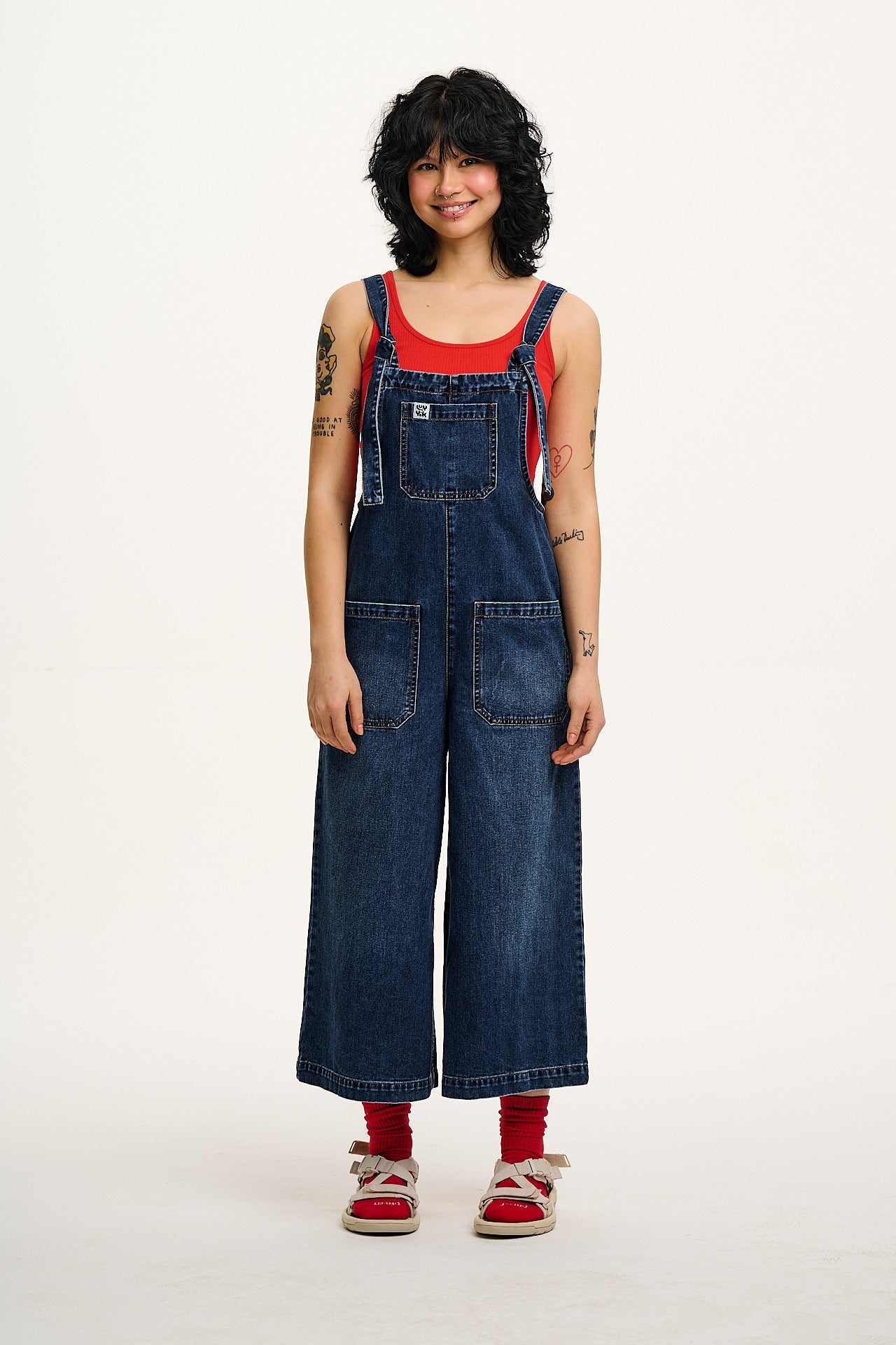 Jenny - Wide Leg Denim Dungarees in Vintage Wash Blue