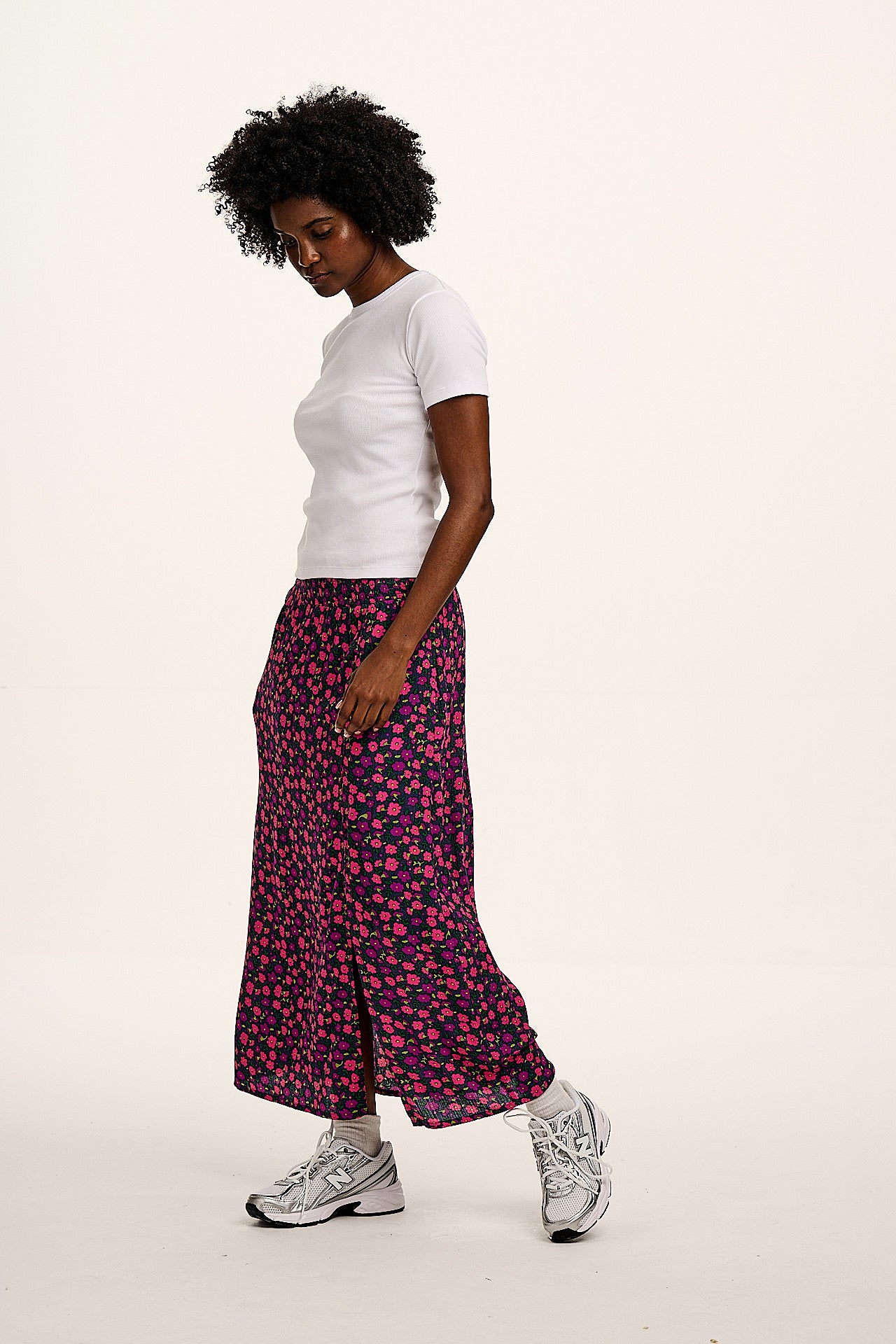 Poppy - Elasticated Waist Skirt in Purple Ditsy Floral Print