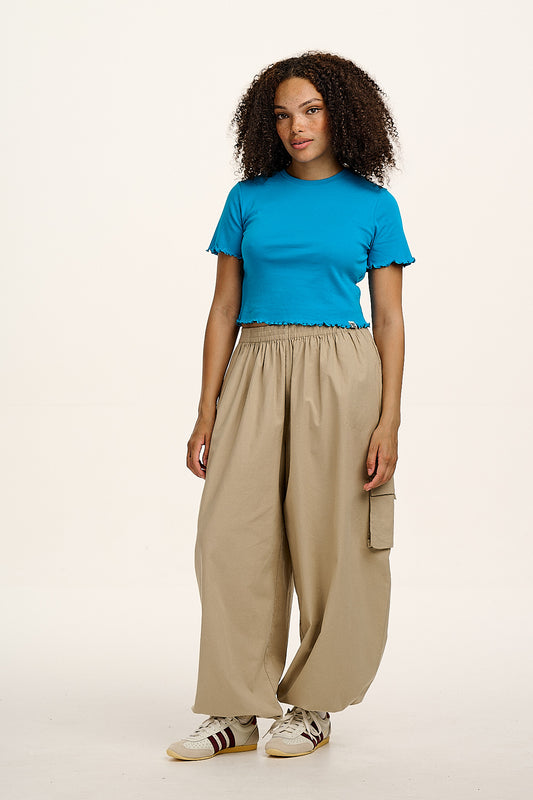 Greta - Cropped Cotton Top in Hawaiian Blue