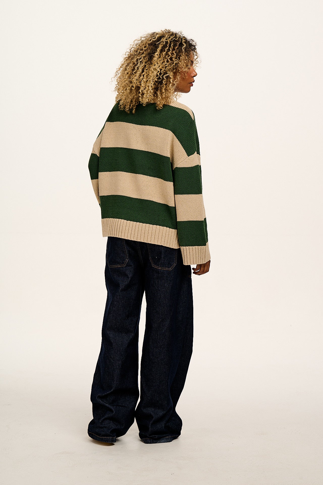 Amari - Oversized Knitted Jumper in Green Stripe