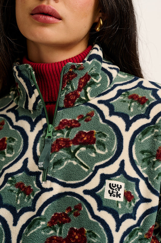 Stevie - Polar Fleece in Green Floral