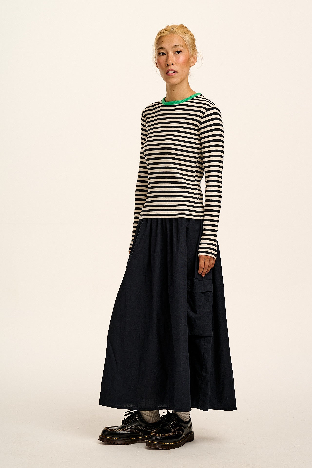 Grayson - Long Sleeve Cotton T-Shirt in Black & White Stripe