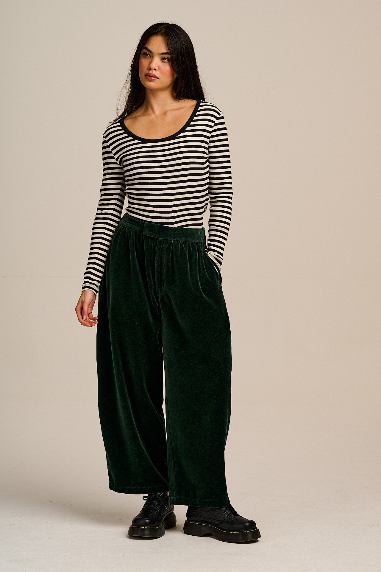 Beau - Barrel Leg Cotton Velvet Trousers in Jade