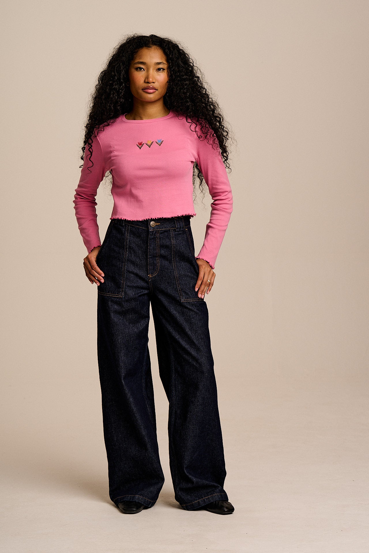 Hansel - Long Sleeve Cotton Crop Top in Pink Tulip Embroidery