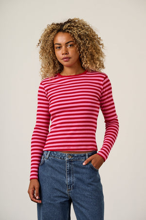 Grayson - Long Sleeve Cotton T-Shirt in Pink & Red Stripe