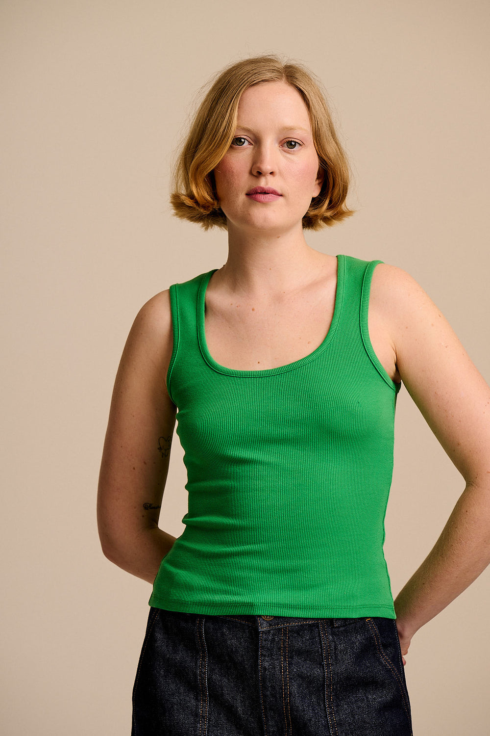 Romy - Cotton Scoop Vest in Kelly Green