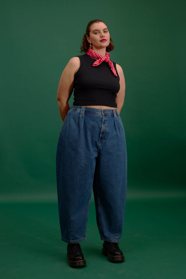 Ashby - Denim Barrel Leg Jeans in Mid Wash