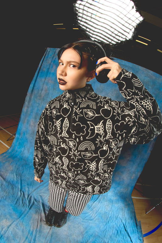 Sammy - Lightweight Polar Fleece in Monochrome Naive Shapes