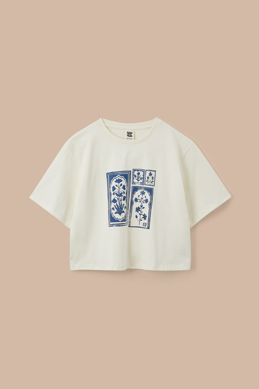 Zayla - Cotton Cropped Boxy T-Shirt in Ecru Walled Blooms
