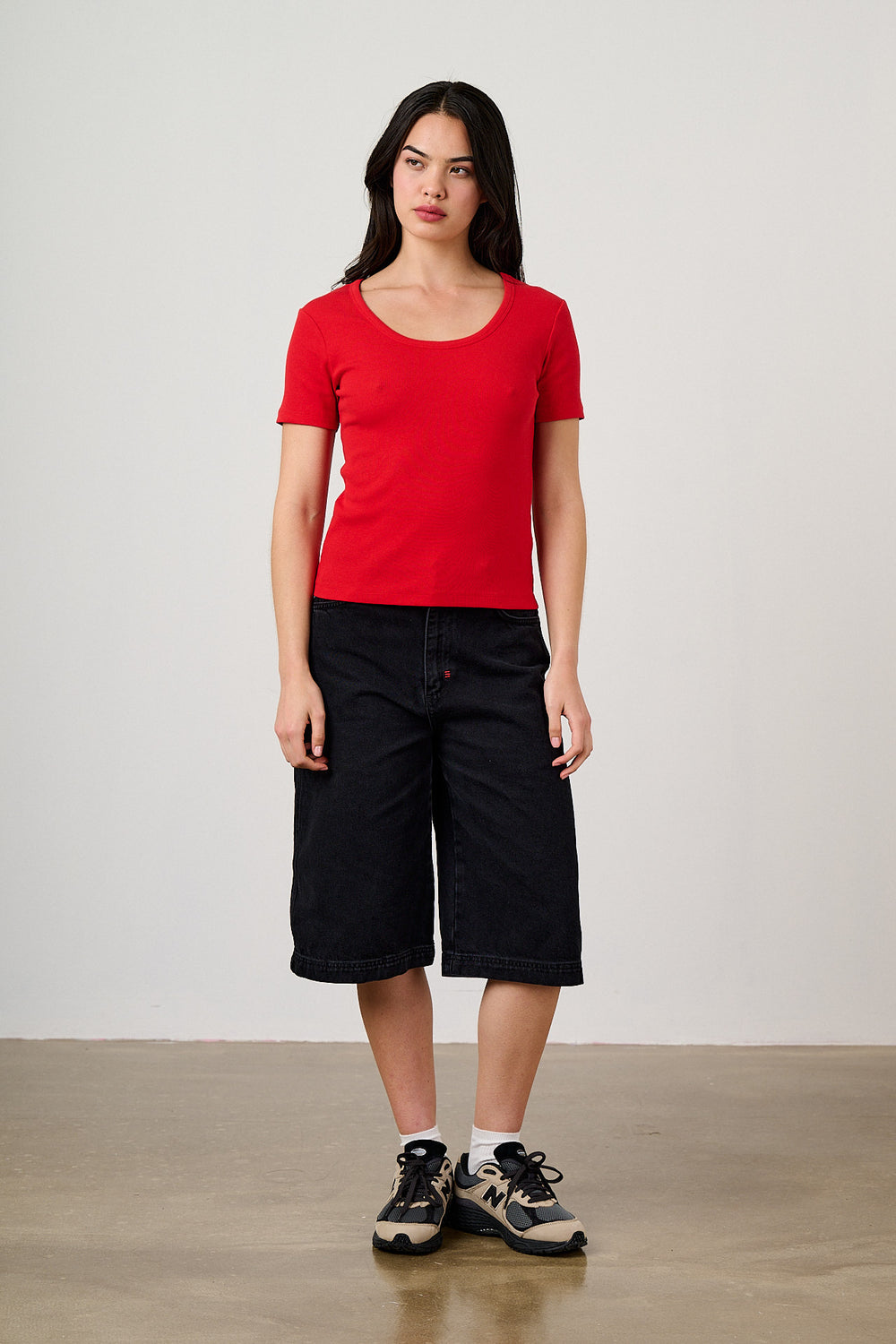 Vita - Ribbed Cotton Scoop Neck Short Sleeve T-Shirt in Red