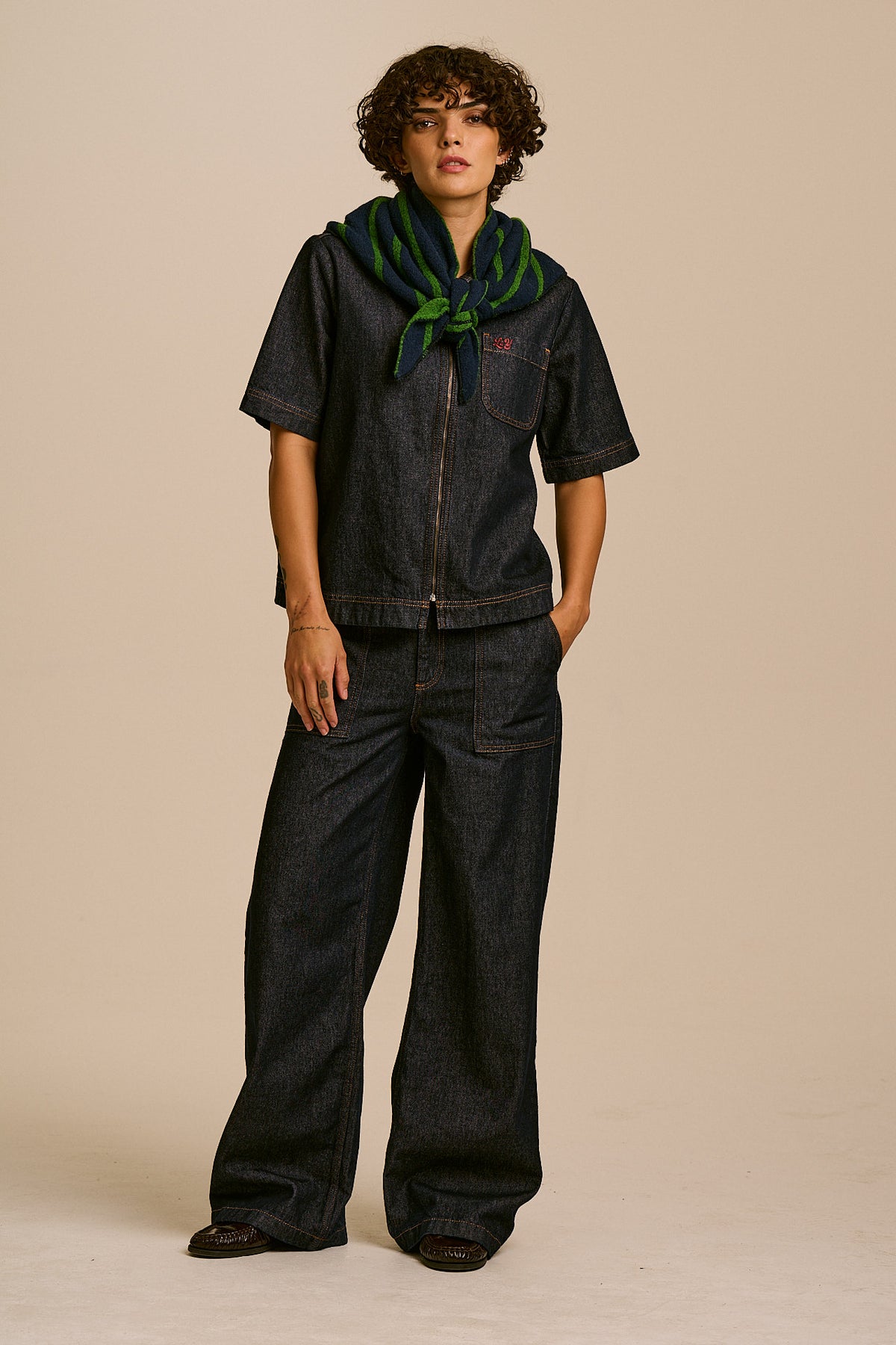 Loki - Neck Scarf in Blue & Green Stripe