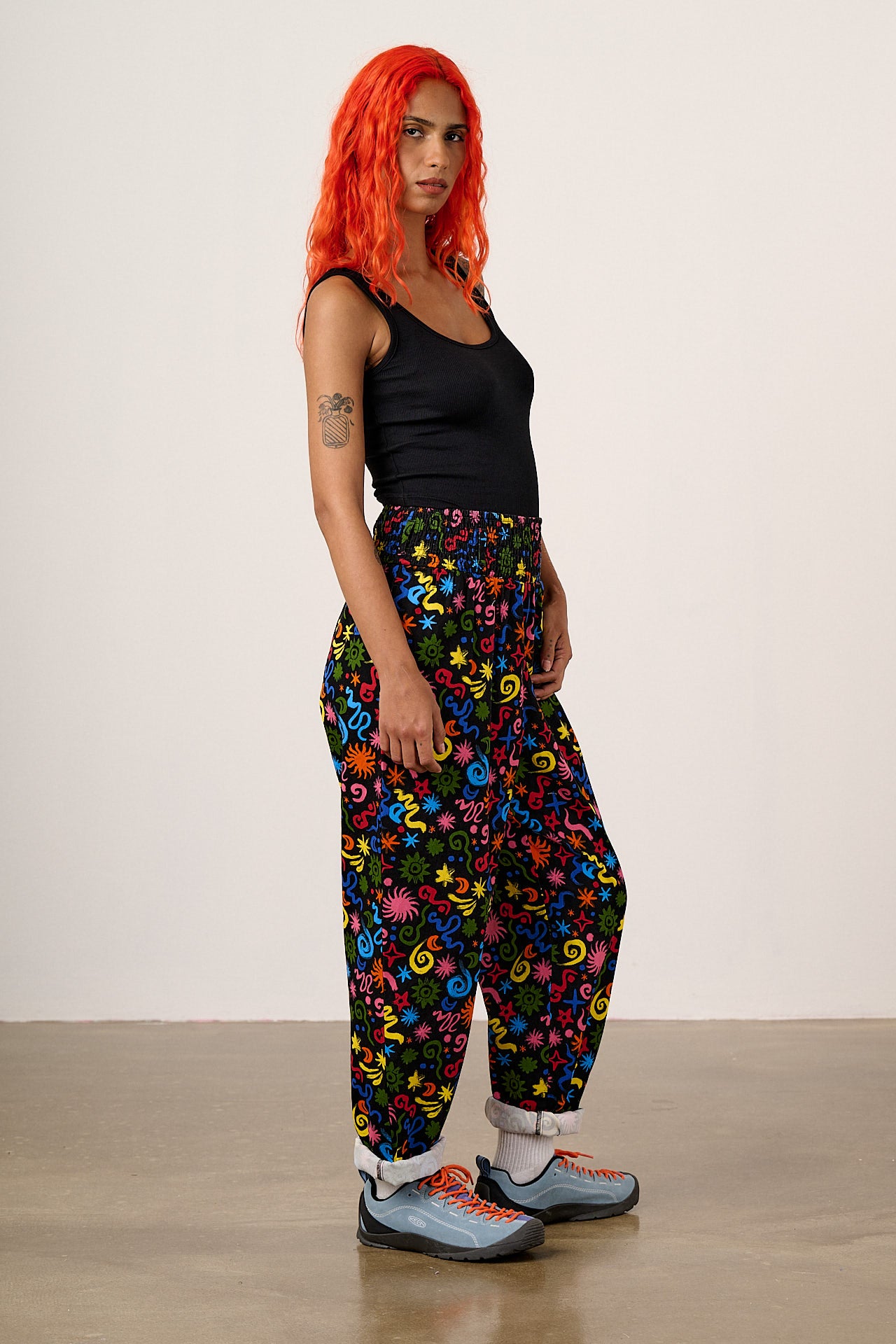 Alexa - Cotton Trousers in Bright Astral Print