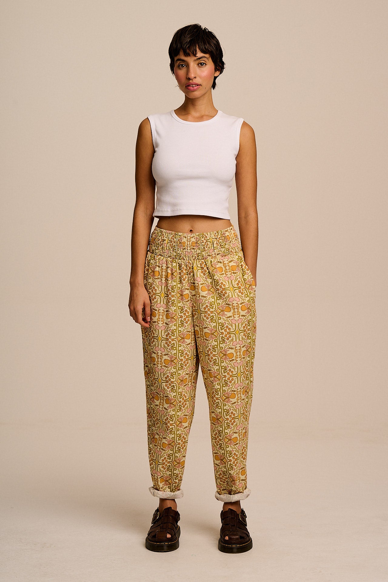 L.E Alexa - Cotton Trousers in Graphics and Grain Artist & Yak