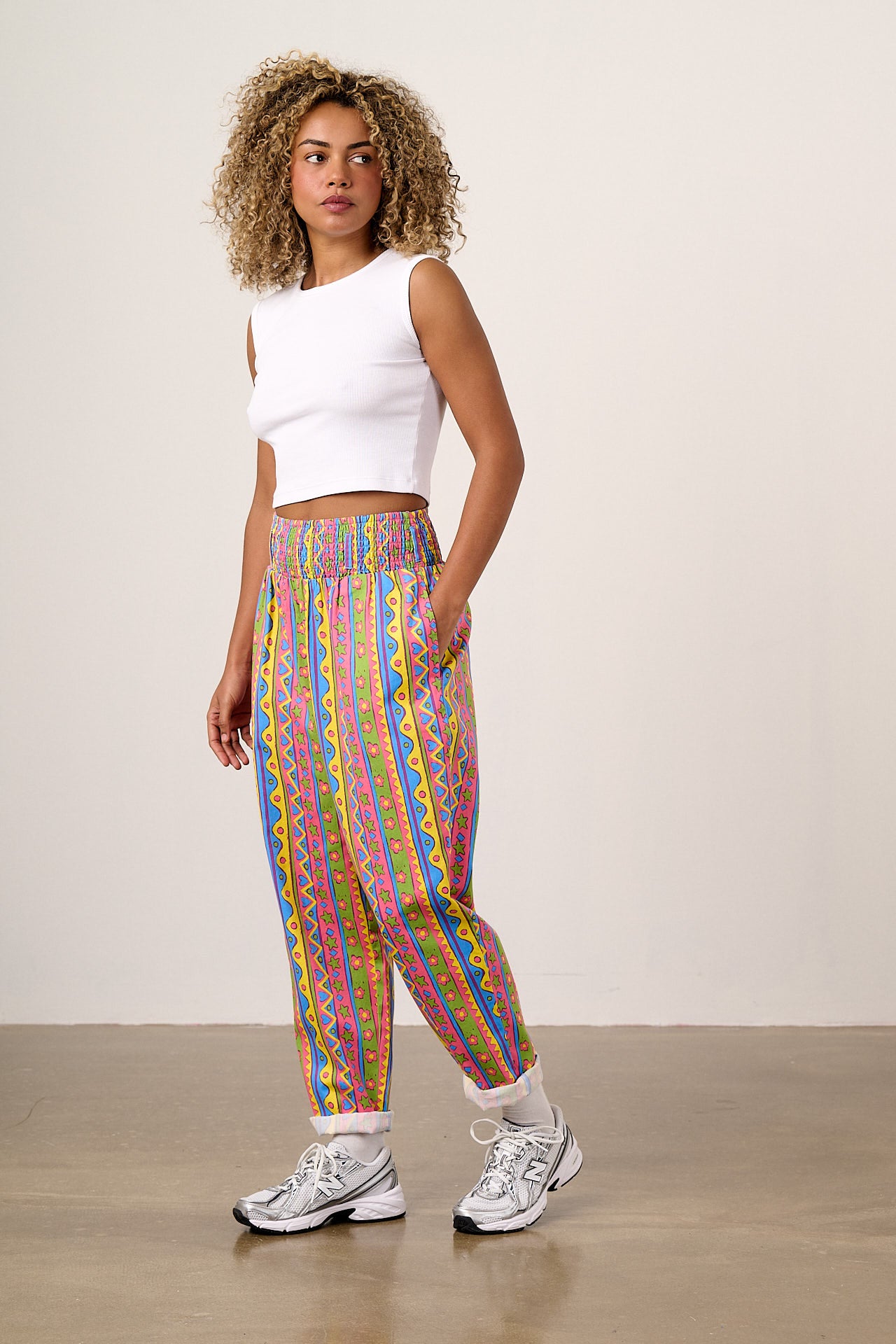 Alexa - Cotton Trousers in Groovy Stripe